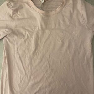 Lululemon Swiftly Breathe